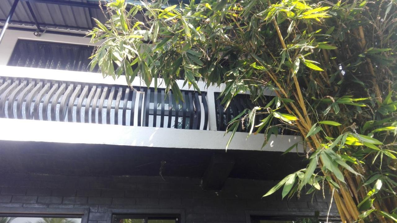 Mango Roots Apartment Gampaha Bagian luar foto